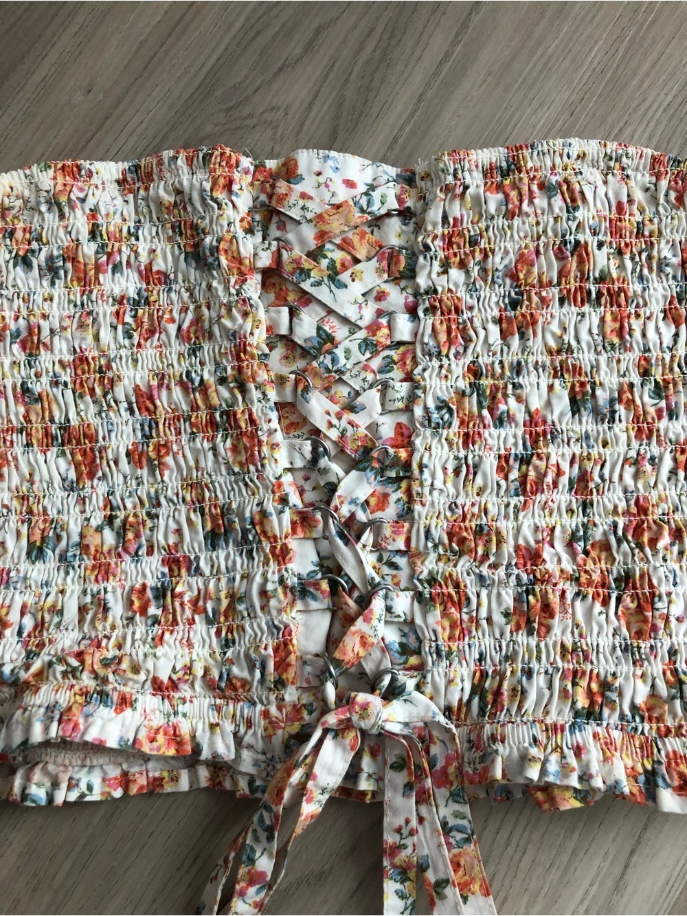 American Eagle Cropped Smocked Floral Tube Top with Removable Straps | Medium - Picture 5 of 9